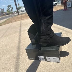 Torrid 7.5 wide black boots